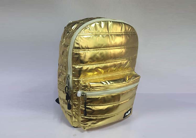 运动+休闲+学生背包