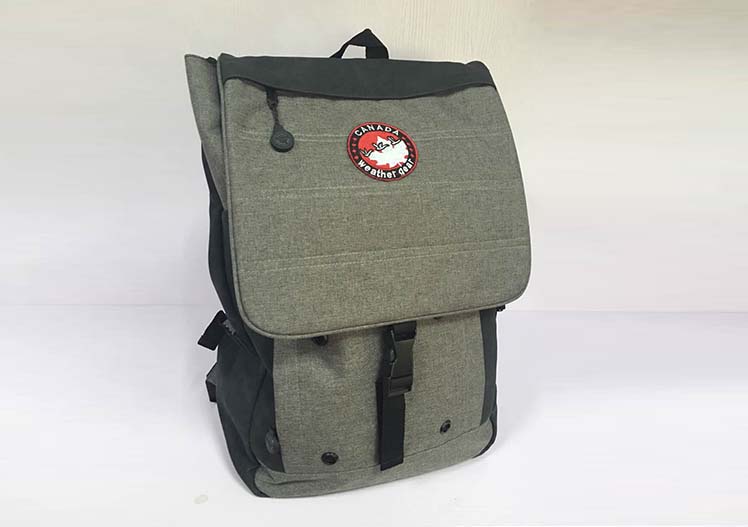 运动+休闲+学生背包